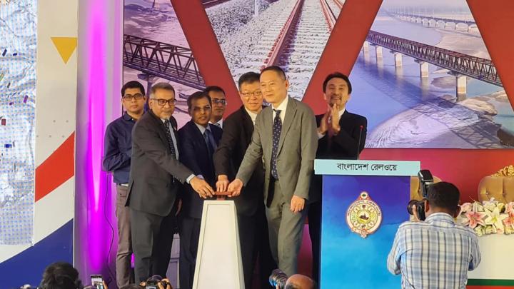 দেশের দীর্ঘতম রেলসেতুর উদ্বোধন দেশের দীর্ঘতম রেলসেতুর উদ্বোধন