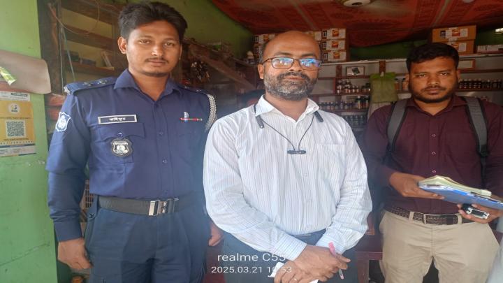 বরগুনায় অতিরিক্ত মূল্যে সার বিক্রি করায় জরিমানা
