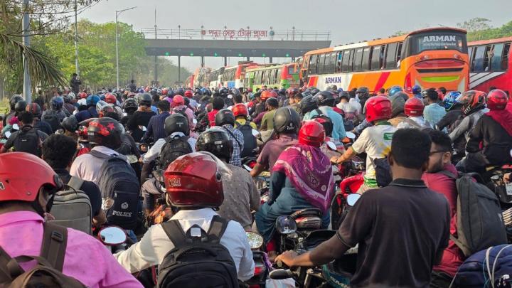 গত দুই দিনে ঢাকা ছেড়েছেন ৪১ লাখ মানুষ