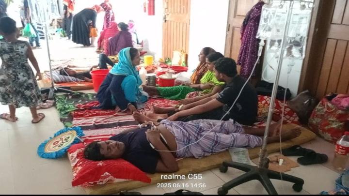 ভয়াবহ ডেঙ্গুর হটস্পট বরগুনা ক্রমশ বেড়েই চলছে ডেঙ্গু রোগীর সংখ্যা
