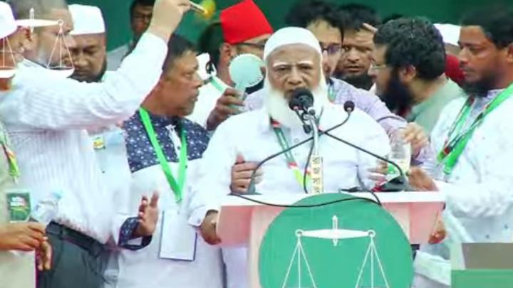 ‌‘একটা লড়াই হয়েছে ফ্যাসিবাদের বিরুদ্ধে, আরেকটা লড়াই হবে দুর্নীতির বিরুদ্ধে’