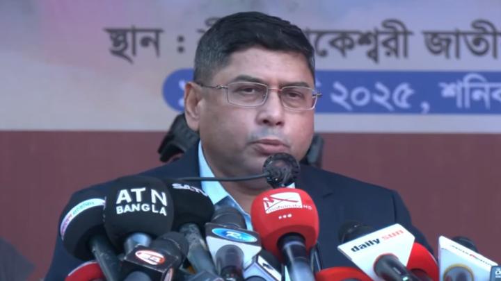 বাংলাদেশে সবার অধিকার সমান : সেনাপ্রধান