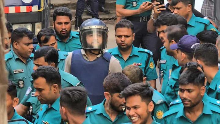 খালেদা জিয়ার সঙ্গে আফ্রিদির বাবার ছবি দেখিয়ে জামিন চাইলেন আইনজীবী