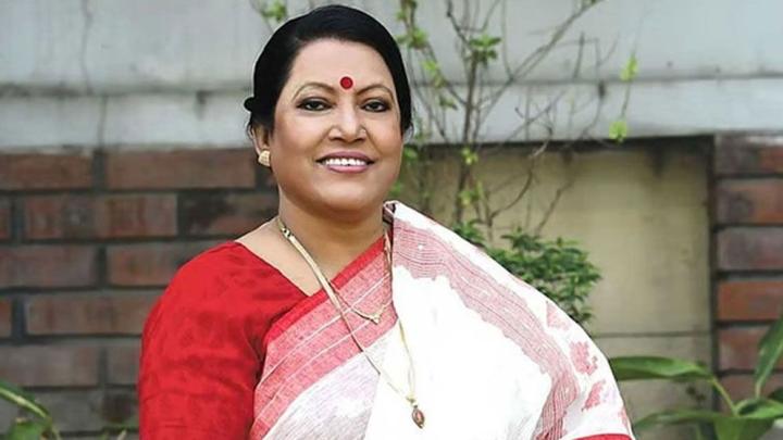 ফরিদা পারভীনের শেষ শ্রদ্ধা শহীদ মিনারে, দাফন কুষ্টিয়ায়