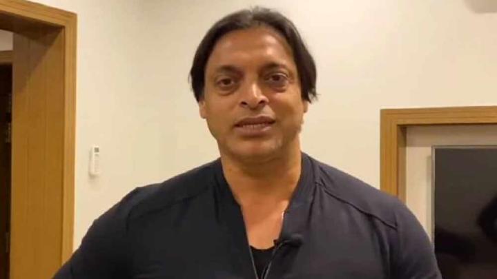 হ্যান্ডশেক না করায় ভারতকে ধুয়ে দিলেন শোয়েব আখতার