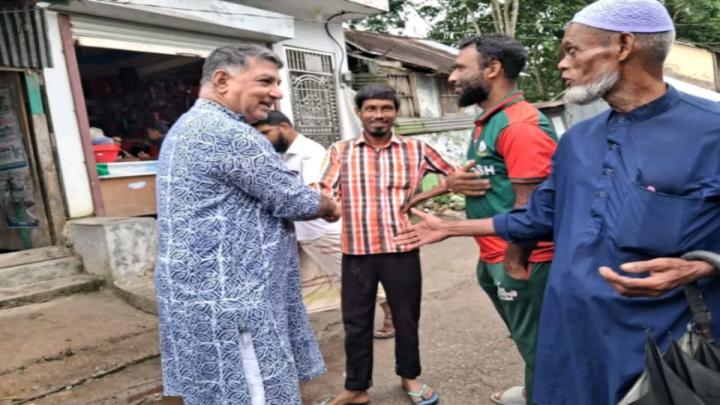 দলীয় স্বার্থে সবাইকে ঐক্যবদ্ধ হয়ে কাজ করার আহ্বান  জানান কর্নেল হারুনুর রশিদ খান (অবঃ)