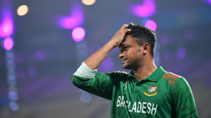 সাকিবকে আর কখনো বাংলাদেশ দলে খেলতে দেওয়া হবে না : ক্রীড়া উপদেষ্টা আসিফ