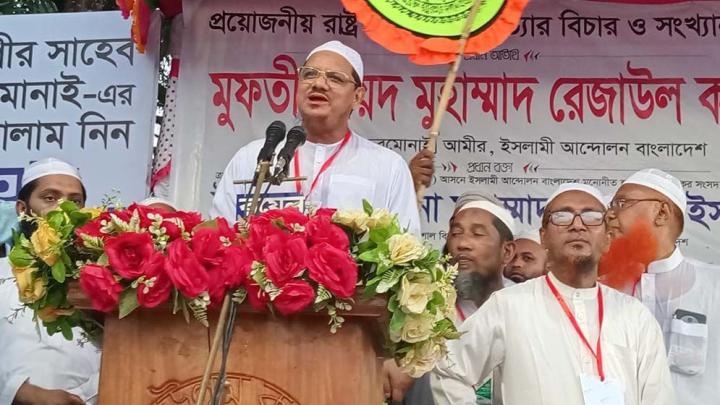 বিএনপি ক্ষমতায় এলে সুন্দরীরা রাস্তায় বের হতে পারবে না: ফয়জুল করিম বিএনপি ক্ষমতায় এলে সুন্দরীরা রাস্তায় বের হতে পারবে না: ফয়জুল করিম