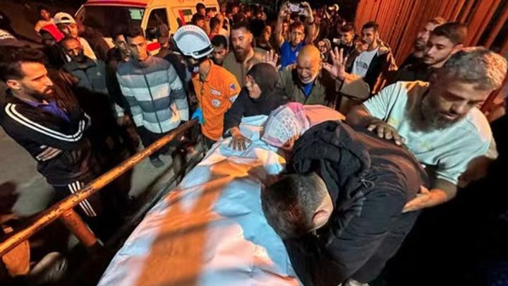 যুদ্ধবিরতি লঙ্ঘন করে গাজায় ফের ইসরাইলি হামলা, নিহত ৩৭ যুদ্ধবিরতি লঙ্ঘন করে গাজায় ফের ইসরাইলি হামলা, নিহত ৩৭