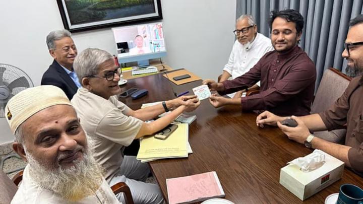 যে ২ কারণে বিএনপিতে যোগ দিয়েছেন স্নিগ্ধ