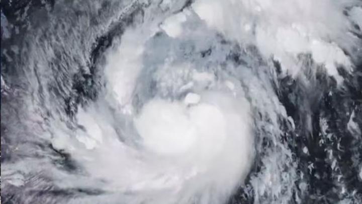 ধেয়ে আসছে সুপার টাইফুন ‘ফাং-ওয়ং’, সরানো হলো ১ লাখ বাসিন্দাকে