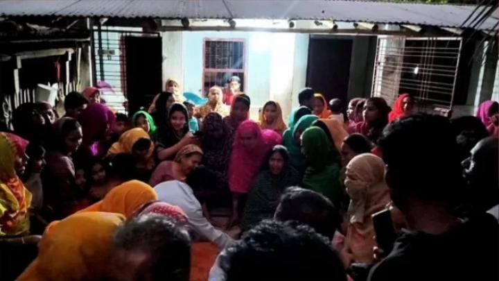 বিলে শাপলা তুলতে গিয়ে একই পরিবারের চার শিশুর মৃত্যু