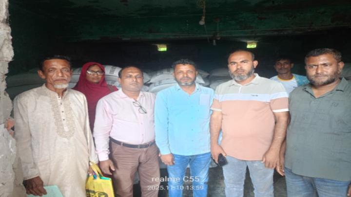 বরগুনা সদর উপজেলার ৯ নং এম বালিয়াতলী ইউনিয়নে ভিডাব্লিউবি  চাল বিতরণ