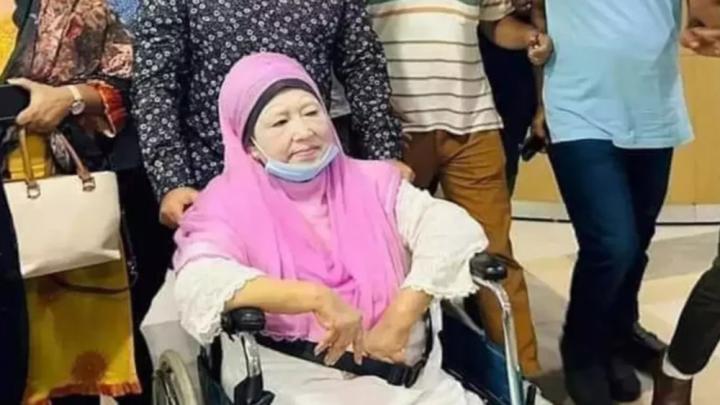 খালেদা জিয়ার সঙ্গে লন্ডনে যাচ্ছেন যে ১৪ জন, জানাল বিএনপি