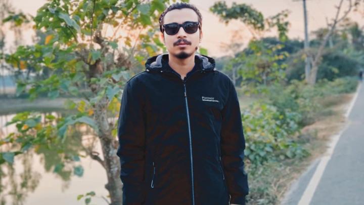 প্রকাশ্যে তরুণের ডান হাতের কবজি কেটে দিল দুর্বৃত্তরা