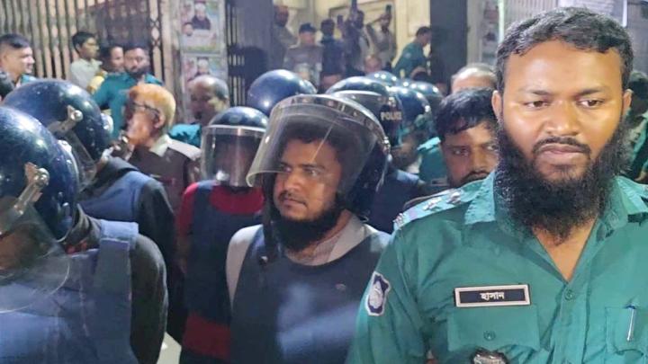 প্রথম আলোতে হামলা-অগ্নিসংযোগের ঘটনায় গ্রেপ্তার ১৫ জন কারাগারে