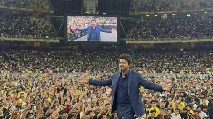 আমাকে ভক্তদের ঋণ শোধ করতে হবে— বলেই নতুন যাত্রায় থালাপতি