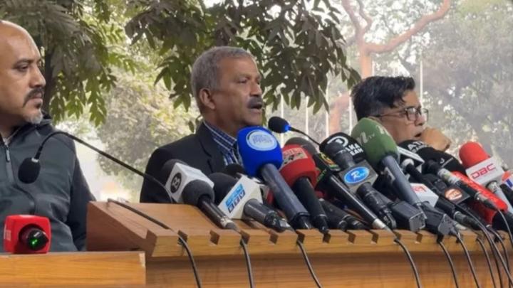 খালেদা জিয়ার মৃত্যুতে ফ্যাসিস্ট হাসিনার দায় রয়েছে: আসিফ নজরুল