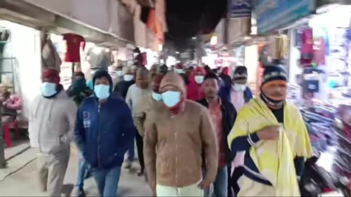 বরগুনার পাথরঘাটায় মুখোশধারীদের ঝটিকা মিছিল