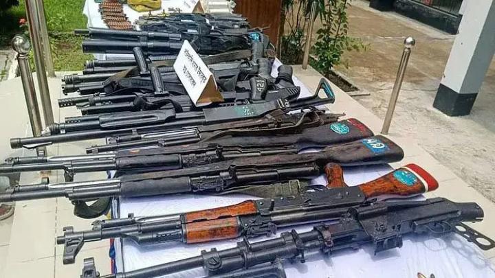 এখনো উদ্ধার হয়নি লুণ্ঠিত  হওয়া  ১৩৩৫ অস্ত্র