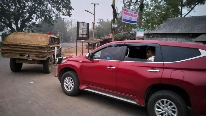 শেরপুরের ঝিনাইগাতীতে অবৈধ বালু উত্তোলন বন্ধে অভিযান-গ্রেফতার -২