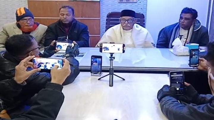 বোয়ালমারীতে সংবাদকর্মীদের সাথে জাতীয় ঐক্যফ্রন্ট প্রার্থীর মতবিনিময়