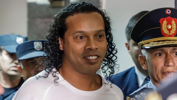 কারাগারে ‘ভয়ংকর’ অভিজ্ঞতা নিয়ে মুখ খুললেন রোনালদিনহো