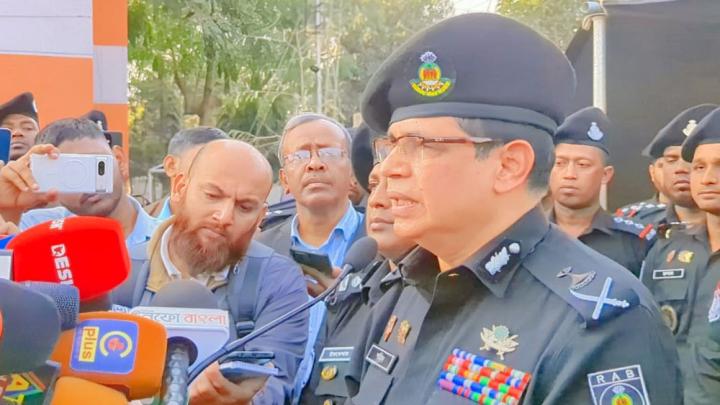 জঙ্গল সলিমপুরে সন্ত্রাসীদের আস্তানা গুঁড়িয়ে দেওয়া হবে : র‌্যাব ডিজি