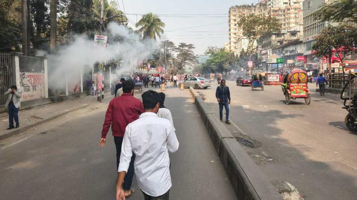 সায়েন্সল্যাবে ঢাকা কলেজ ও আইডিয়াল কলেজ শিক্ষার্থীদের মধ্যে সংঘর্ষ