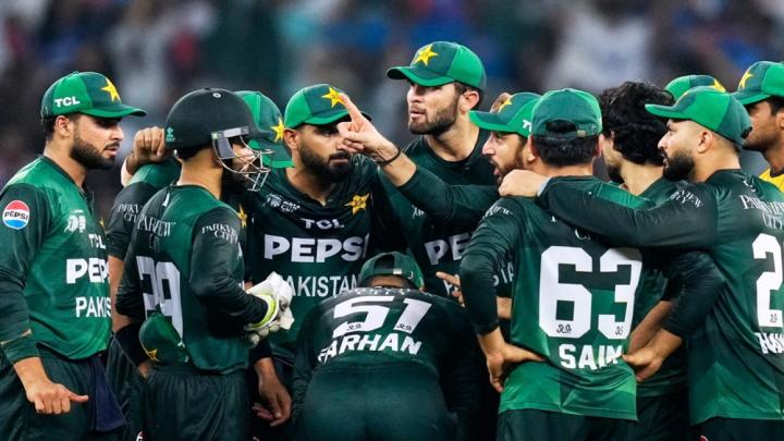 প্রধান নির্বাচন কমিশনারের বিরুদ্ধে আদালত অবমাননার রুল