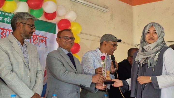 সরকারি মেডিক্যালে চান্স পেলেন আজিজুল হক কলেজের ১০৮ শিক্ষার্থী