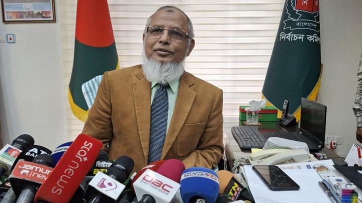 নির্বাচন নিয়ে শঙ্কা নেই, মাঠের পরিবেশ সন্তোষজনক : ইসি আনোয়ারুল