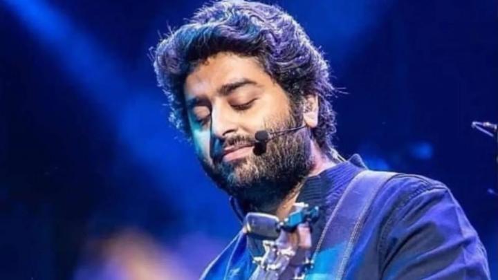 হঠাৎ অবসর ঘোষণা! কত কোটি টাকার সম্পত্তির মালিক অরিজিৎ সিং?