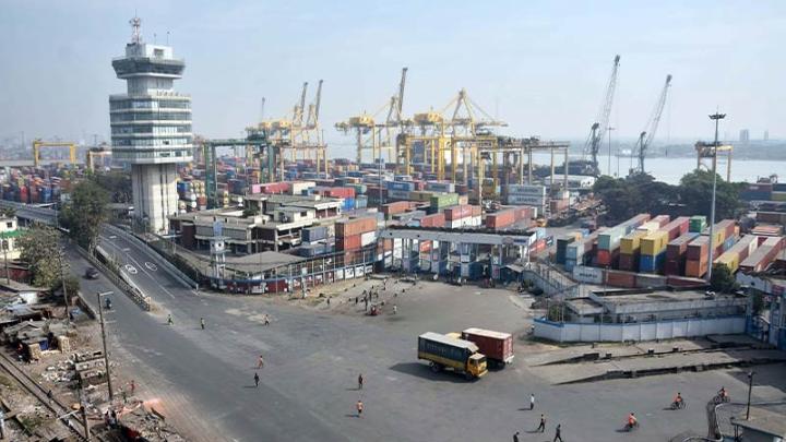 চট্টগ্রাম বন্দরে কর্মবিরতি, ৪ শ্রমিক দল নেতাকে স্ট্যান্ড রিলিজ তদন্ত কমিটি