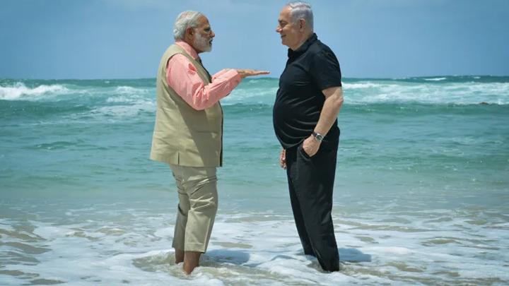 ট্রাম্পকে খুশি করতে ইসরায়েলে নেচে-গেয়ে সময় কাটিয়েছিলেন মোদী