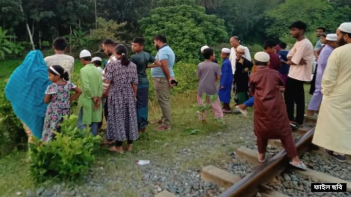 ফরিদপুরে ট্রেনের ধাক্কায় এক ব্যক্তির মর্মান্তিক মৃত্যু 