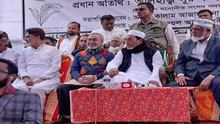 একটি দল বর্তমানে জান্নাতের টিকিট বিক্রি করছেন জনসভায়, মনি