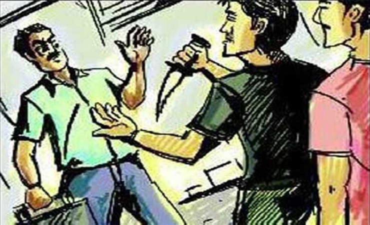 এএসআইকে একা পেয়ে পিস্তল লুট করে নিয়ে গেল ছিনতাইকারীরা