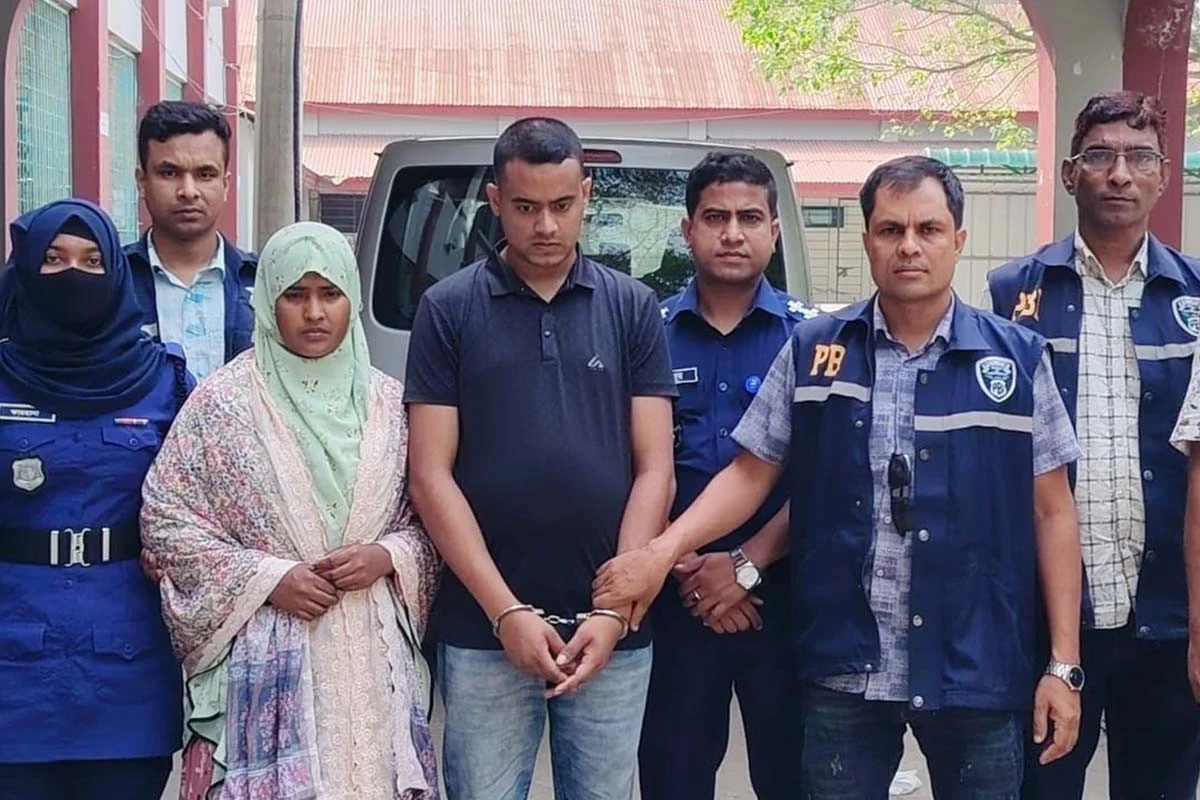 ট্রাংকের ভেতর নারীর অর্ধগলিত মরদেহ, রহস্য উন্মোচন