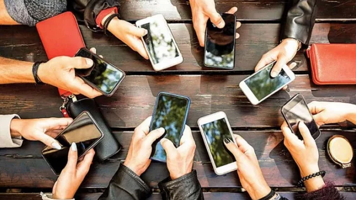 অব্যবহৃত মোবাইল ডেটার মেয়াদ আনলিমিটেড করার ব্যবস্থা নেয়া হবে : স্বরাষ্ট্রমন্ত্রী