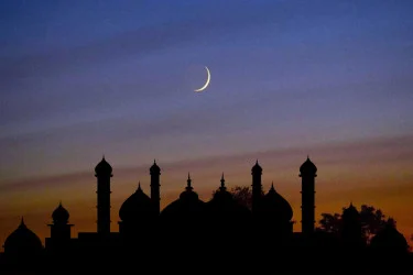 রাত পোহালেই ঈদ