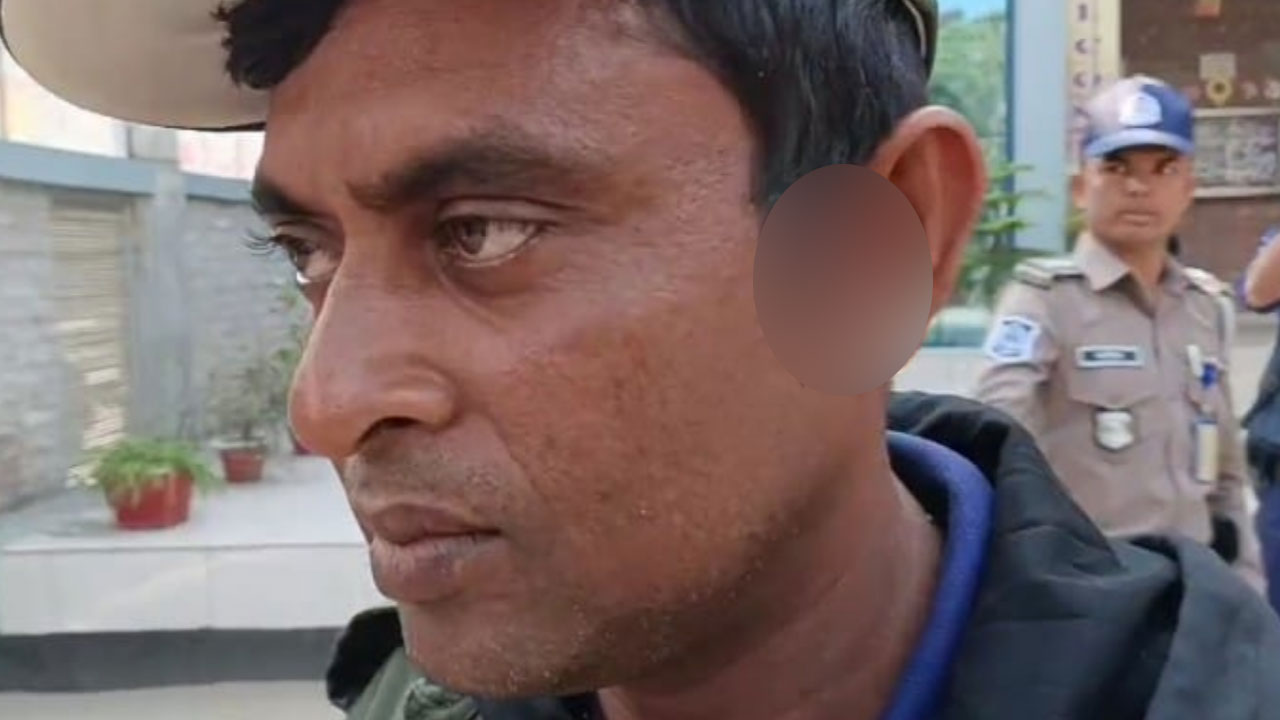 গোপালগঞ্জে ভোটকেন্দ্রে ককটেল বিস্ফোরণ, আনসারসহ আহত ৩