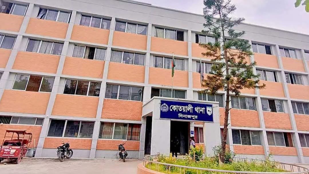 ‘মুক্তিপণ’ নিতে এসে ধরা এনসিপির দুই নেতা, তাদের ছাড়াতে গিয়ে গ্রেপ্তার আরও ৩