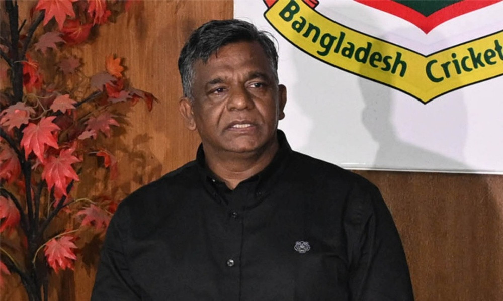 পরিচালকদের দেশ ছাড়ার কথা জানালেন বিসিবি সভাপতি আমিনুল