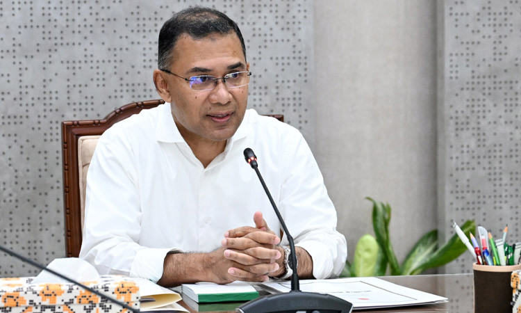 ছুটির পর প্রথম কার্যদিবসে ১১ ঘণ্টা অফিস করলেন প্রধানমন্ত্রী