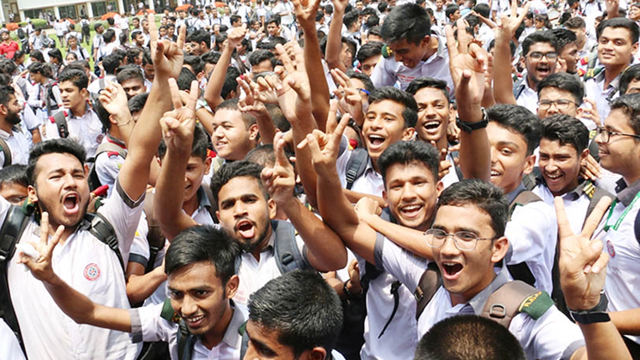 এসএসসি-সমমান পরীক্ষার ফল প্রকাশ, পাসের হার ৬২.২৫ শতাংশ