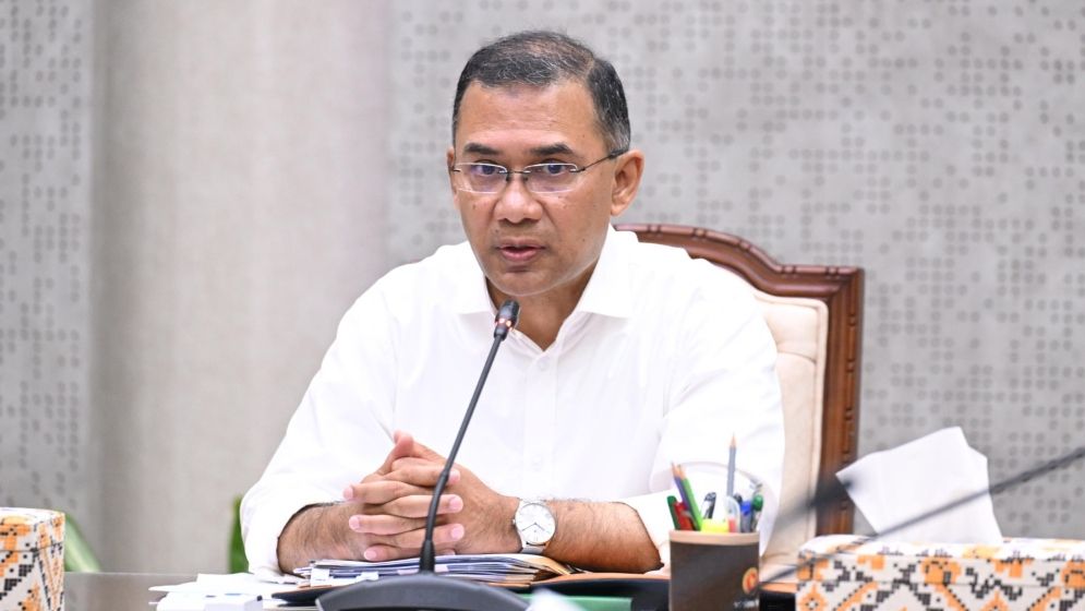 সরকারি ছুটি হলেও আজ অফিস করছেন প্রধানমন্ত্রী