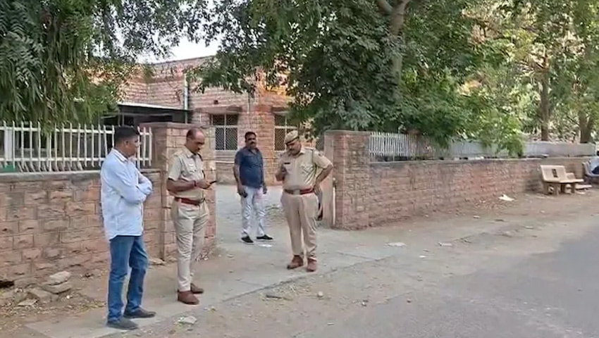 ব্ল্যাকমেইল করে ধর্ষণ, মানসিক যন্ত্রণায় প্রাণ দিলেন ২ বোন