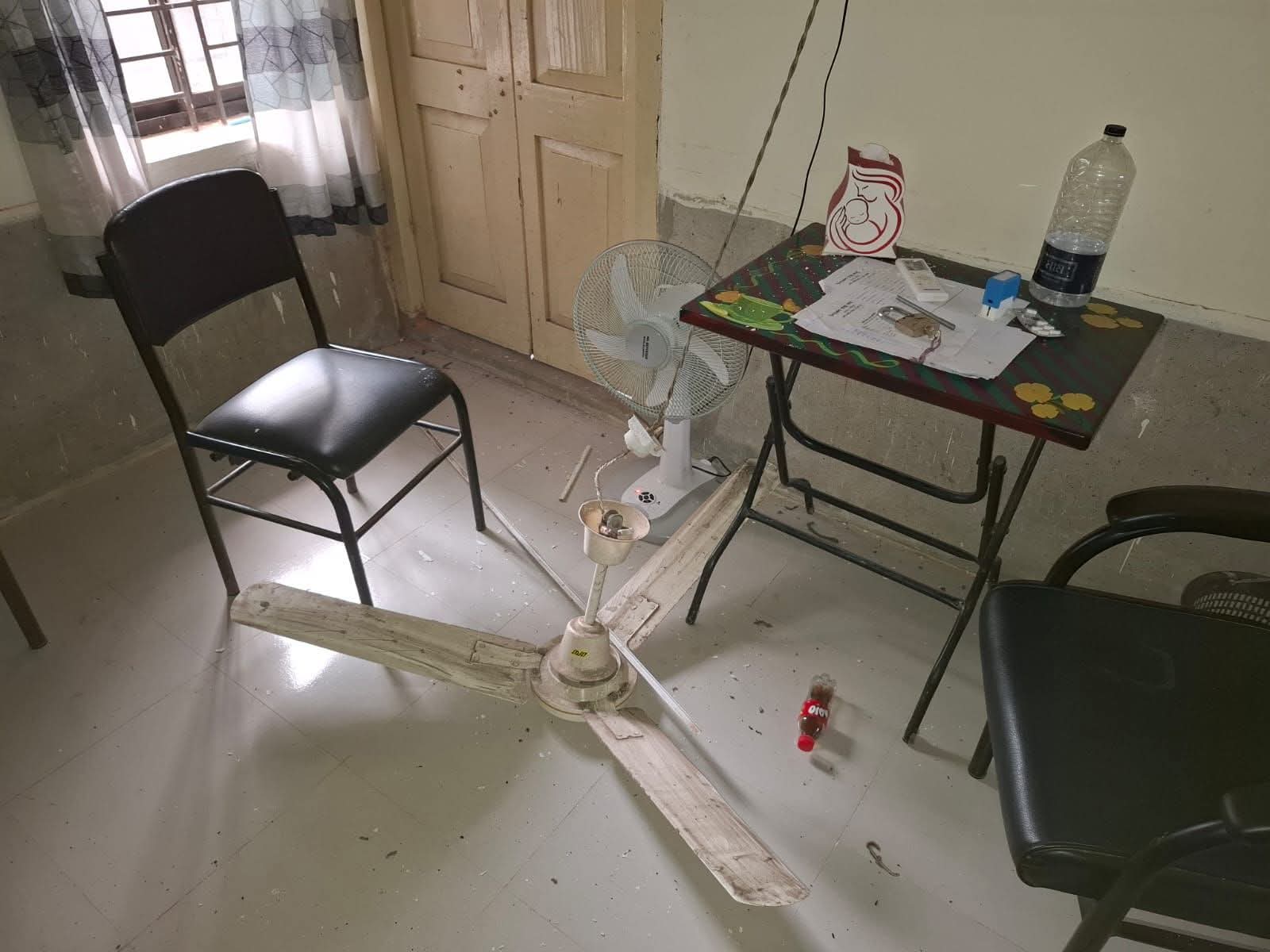 রায়পুর স্বাস্থ্য কমপ্লেক্সে কর্তব্যরত চিকিৎসকের ওপর সিলিং ফ্যান ধস
