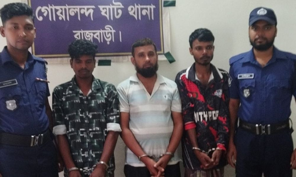 ৩৪০০ টাকায় বড় ভাইকে হত্যার চুক্তি, ছোট ভাইসহ গ্রেপ্তার ৩